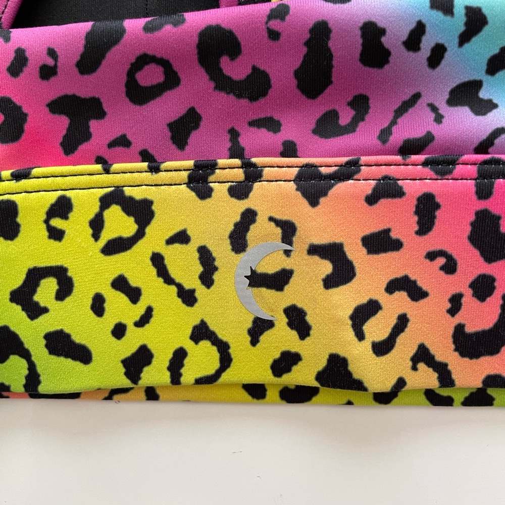 Zyia Sports Bra Rainbow Leopard Size S - Picture 3 of 4